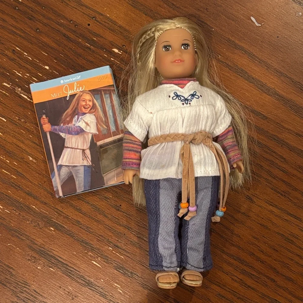 American Girl Doll Mini Julie Doll & Book - Picture 1 of 7